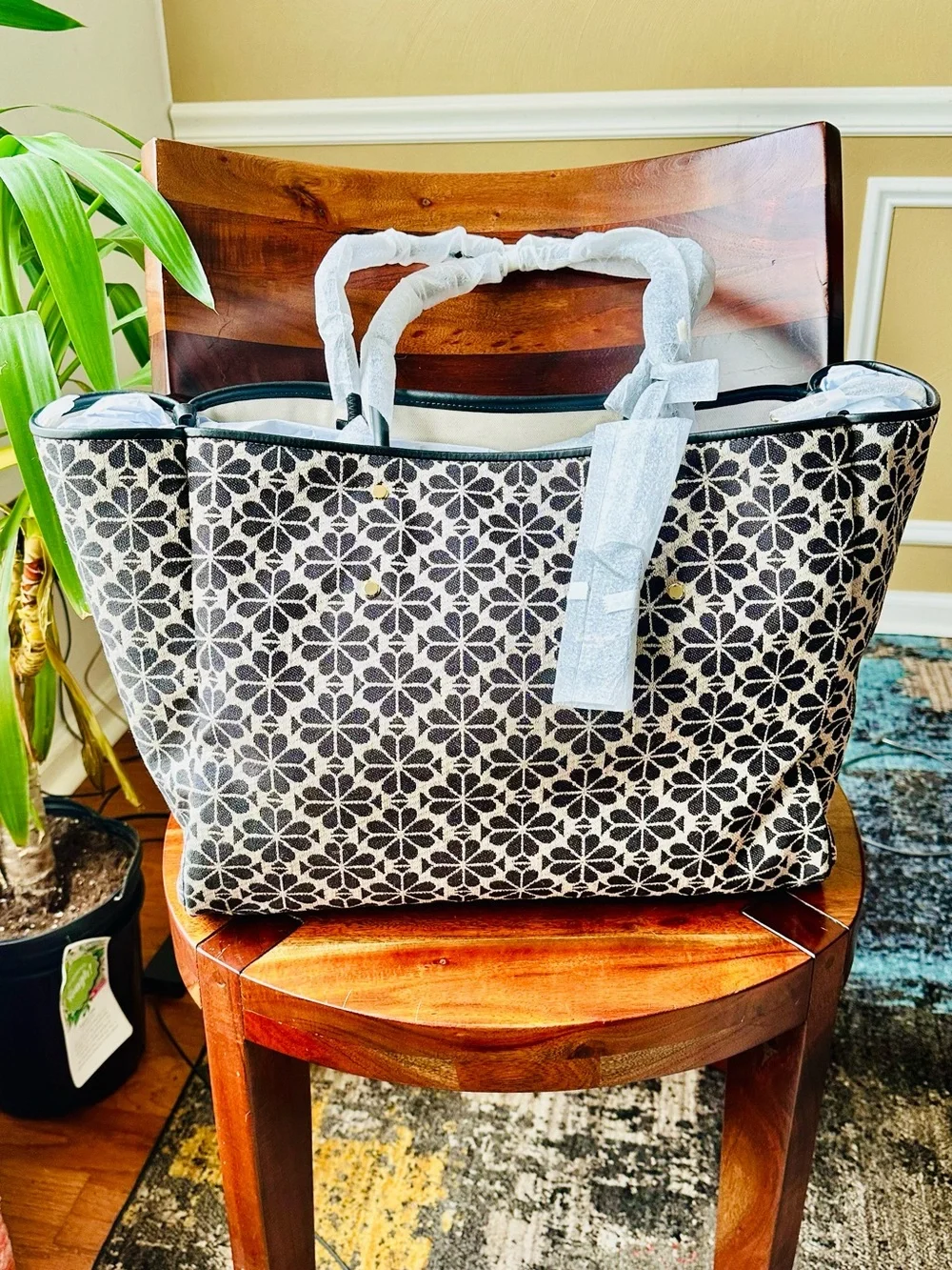 kate spade Sand Multi Spade Flower Jacquard Large Everything Tote w/ Wristlet